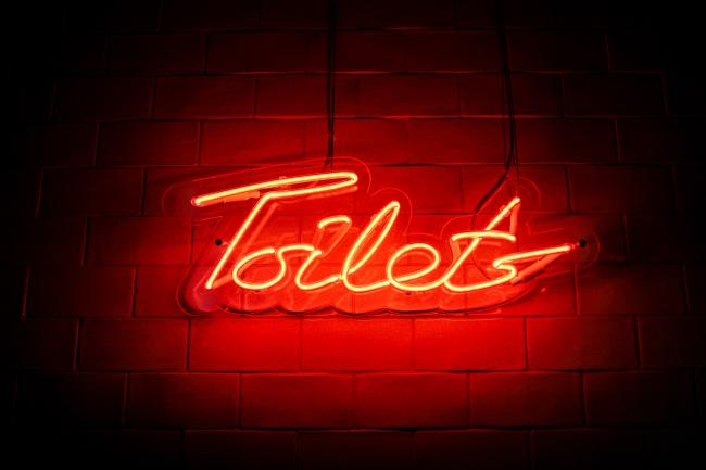 portable toilet hire